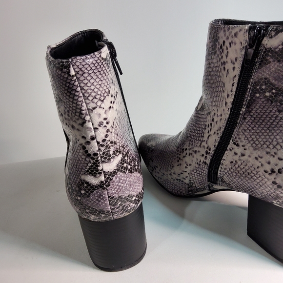 Snake Skin Booties Womens Size 7 - Picture 4 of 7